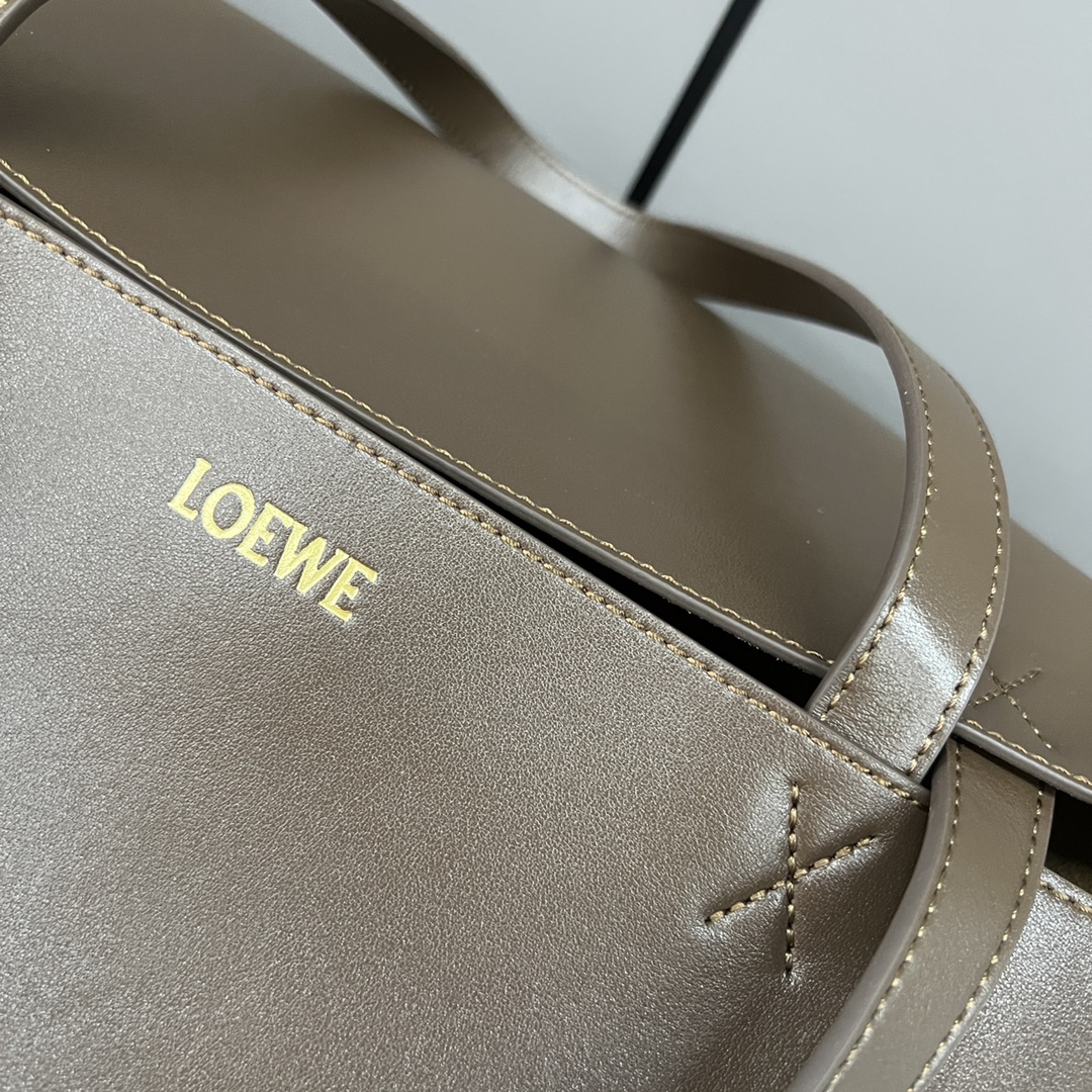 Loewe Shopping Bags